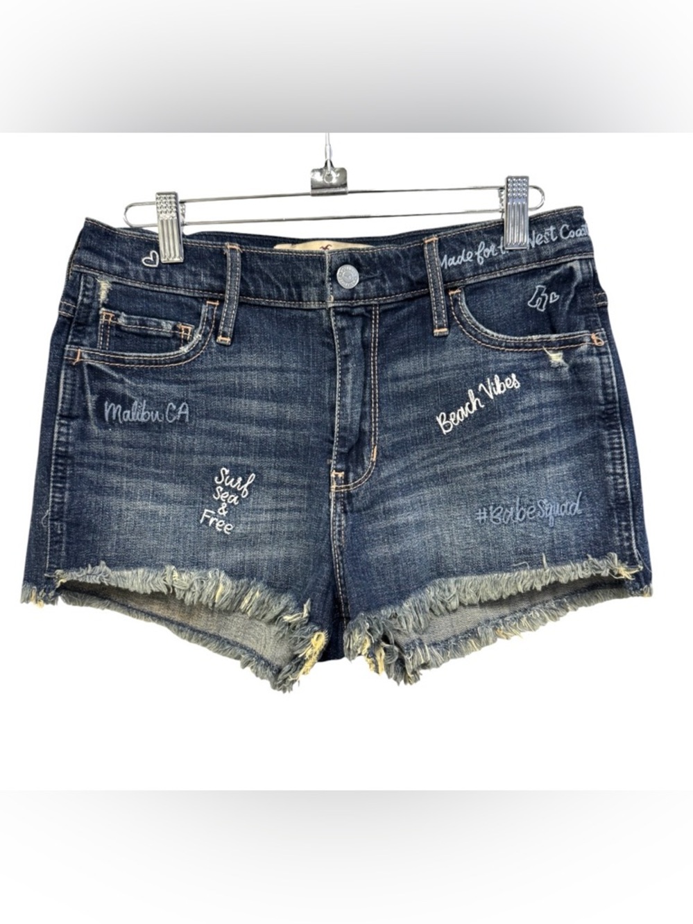 Hollister Short -Short High Rise with Embroidery Size 3 Waist 26”
